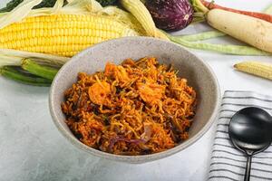 indisk kök - biryani ris med räka foto