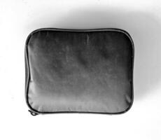 påse eller väska tyg med grå Färg på vit bakgrund foto