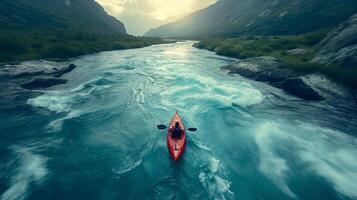 antenn se av en kayaker paddling de fors av en skön berg flod. . foto