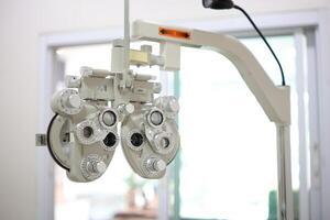 foropter öga testa i sjukhus, öga mått Utrustning för patienter i sjukhus foto