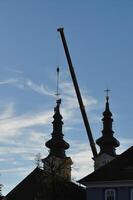 renovering av kyrka i timisoara, Rumänien, Europa. piata unirii fyrkant. foto