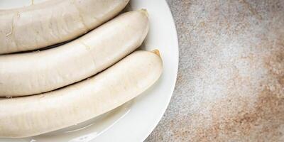 korv kött weisswurst bavarian korvar andra kurs färsk matlagning aptitretare måltid mat mellanmål foto