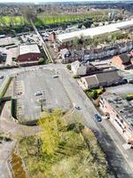 antenn se av byggnader på stad Centrum och stadens centrum av coventry stad av England förenad rike. Mars 30:e, 2024 foto