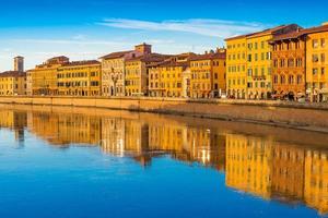 stadsbild av den berömda italienska staden Pisa, Toscana, Italien foto