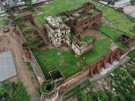 topp se av historisk shahi qila i sheikhupura på juli 22, 2023 foto