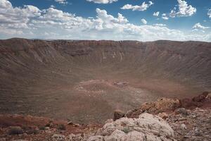 meteor krater, spärr, arizona imponerande öken- landmärke skott från kant foto