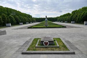 sovjet krig minnesmärke treptow - berlin, Tyskland foto