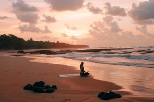 yoga session på lugn strand på gryning illustrerar jakt av wellness och lugn genom resa. foto