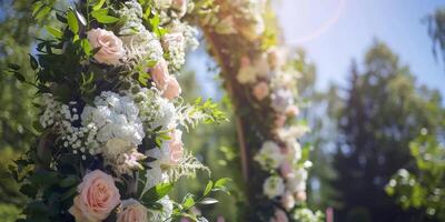 blommig bröllop båge i natur foto