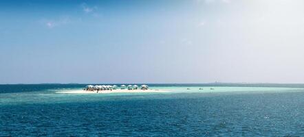 remsa av sand i de maldiverna. foto