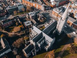 st. Patricks katedral i dublin, irland förbi Drönare foto