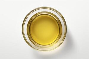 fängslande mat sammansättning terar oliv olja på en vit bakgrund med riklig kopia Plats foto