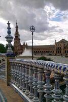 torg de espana Spanien fyrkant i Sevilla, andalusien, Spanien. panorama- se av gammal stad Sevilla, anda foto