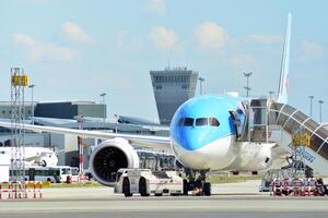 Warszawa polen. juni 8, 2018. chopin flygplats i Warszawa. plan på de flygplats efter landning. foto