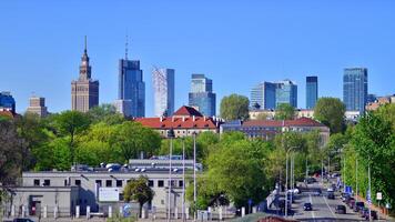 Warszawa, polen. 11 april 2024. panorama av de stad med skyskrapor. foto