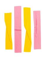 topp se uppsättning av rynkig gul och rosa lim vinyl tejp eller trasa tejp i Ränder form isolerat på vit bakgrund med klippning väg foto