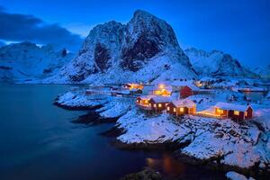 Hamnoy fiske by på lofoten öar, Norge foto