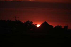 solnedgång i de nederländerna foto