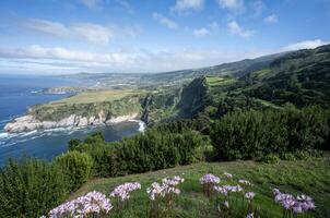 santa iria synpunkt i de nordlig del av de ö av sao miguel i de azorerna foto