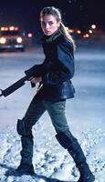 Foto av vuxen slavic kvinna som spionera ombud stående Framställ för bild på vinter- natt,