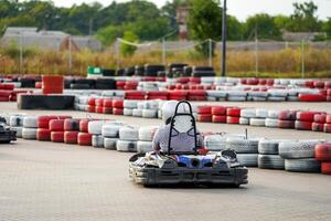 snabb kart maskin extrem racer. hastighet Spår mästerskap. foto