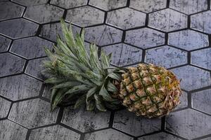 ljuv organisk mogen tropisk ananas foto