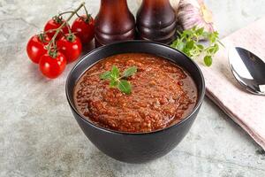 spanska traditionell gazpacho tomat soppa foto