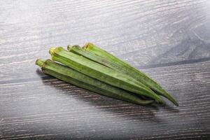 grön mogen gott okra tropisk vegetabiliska foto