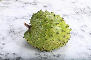 ljuv mogen saftig exotisk soursop foto