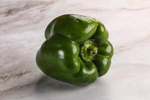 rå grön bulgarian klocka peppar foto