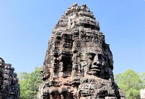 bayon tempel i kambodja, ansikten av okänd gudar foto