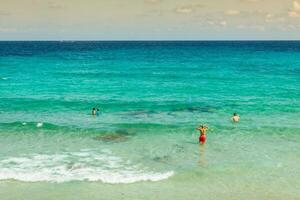 cala nova strand i Ibiza ö i baleariska medelhavs foto