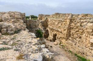 kolonner och ruiner i de gammal stad av salamis i Cypern. salamis ruiner, famagusta, turkiska republik av nordlig Cypern, Cypern. 4 foto