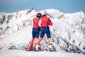 grandvalira, andorra. 1 mars 2021. skidåkare i skidorten Grandvalira i Andorra 2021 foto