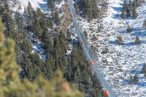 canillo tibetanska bron i andorra under uppbyggnad i december 2021 foto