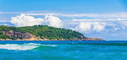 starka vågor praia lopes mendes beach ilha grande island brazil.