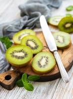färska kiwifrukter foto