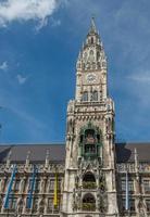 munich tyskland 2020 marienplatz, maria torg, är själva centrum av München foto