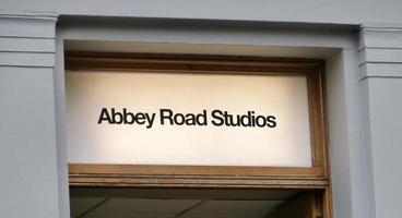 London, England, 2014, Abbey Road Recording Studios skylt. i Abbey Road har de mest kända skivorna i modern musiks historia gjorts. foto