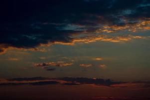 vacker solnedgång himmel med moln. abstrakt himmel. foto