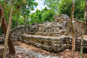 nohoch mul pyramid vid de antika ruinerna av mayastaden coba foto