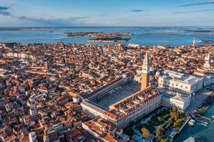 Flygfoto över ikoniska san marco torget foto