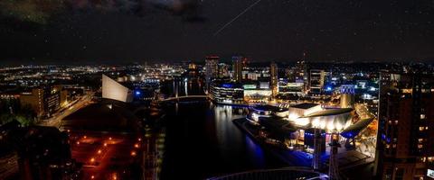 Flygfoto över media stadsdistriktet i manchester, Storbritannien. foto