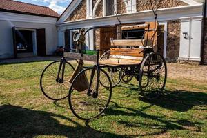 886 benz patent-motorwagen i Mercedes-Benz museum foto