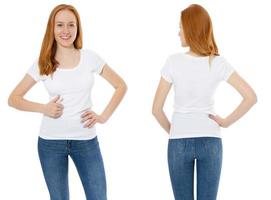 fram- och baksidan av ung rödhårig kvinna i snygg t-shirt på vit bakgrund. mockup för design t-shirt flicka foto