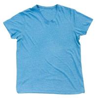 blå t-shirt isolerad på vit ovanifrån, t-shirt isolerad på vit bakgrund, kvinnlig tom tom t-shirt redo för din egen grafik. foto