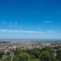 Flygfoto över Edinburgh från Calton Hill foto