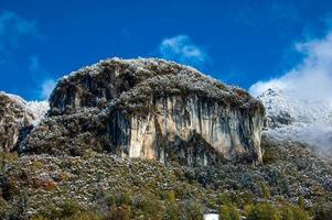 berg efter snöfall foto