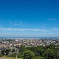 Flygfoto över Edinburgh från Calton Hill foto