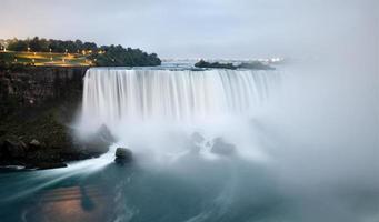 Niagarafallen dagtid foto